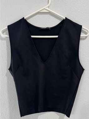 Black V-Neck Sleeveless Top